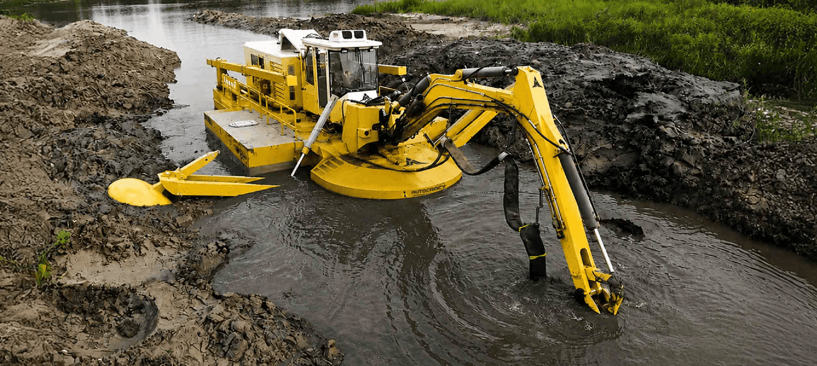 Amphibious Dredger
